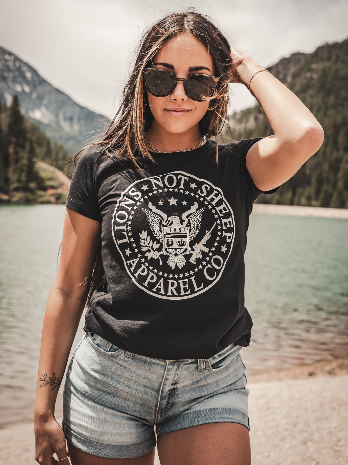 CREST SEAL Womens Tee - Lions Not Sheep ®