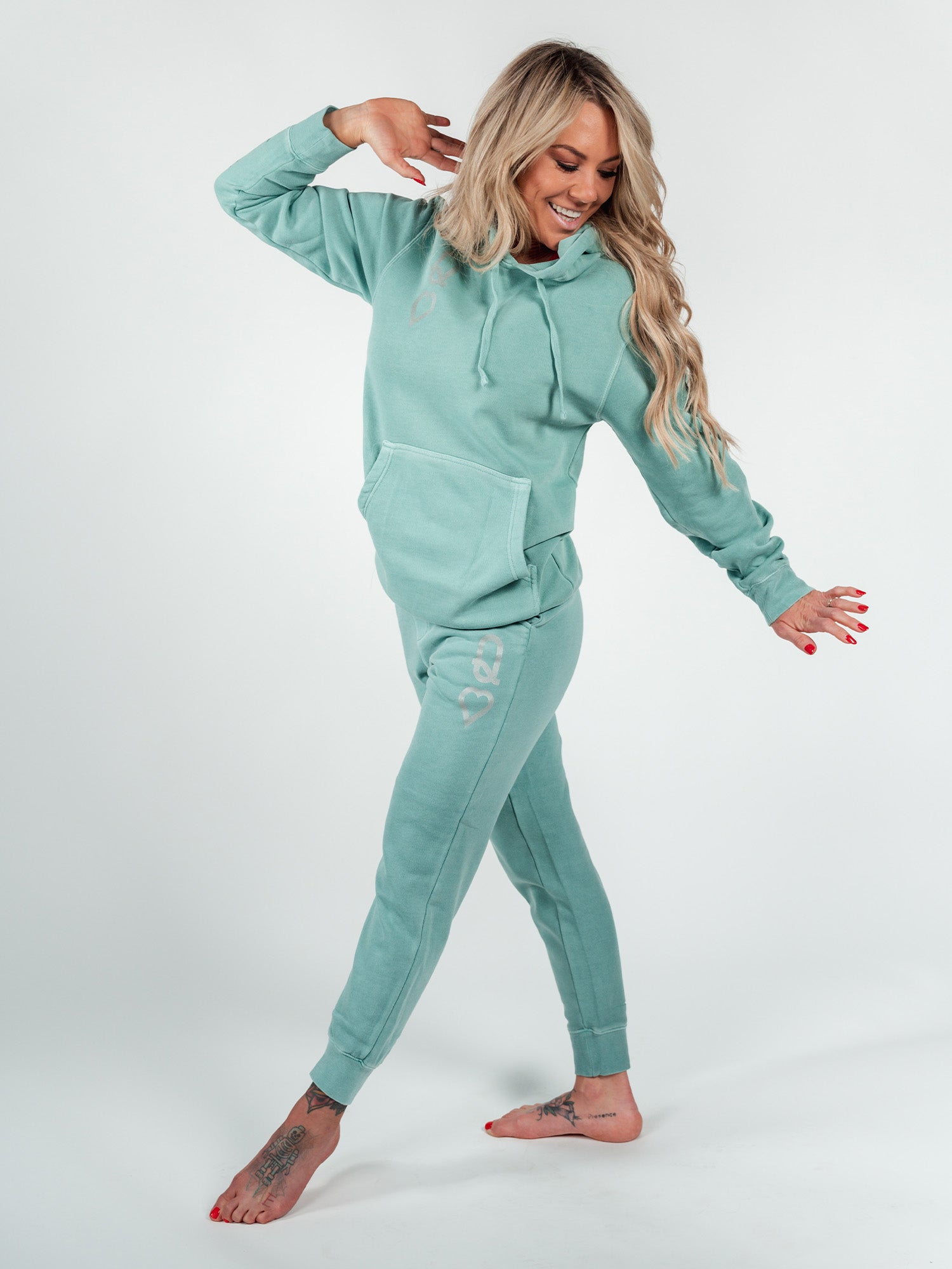 QUEEN BOYFRIEND Oversized Snuggle Set - Lions Not Sheep ®
