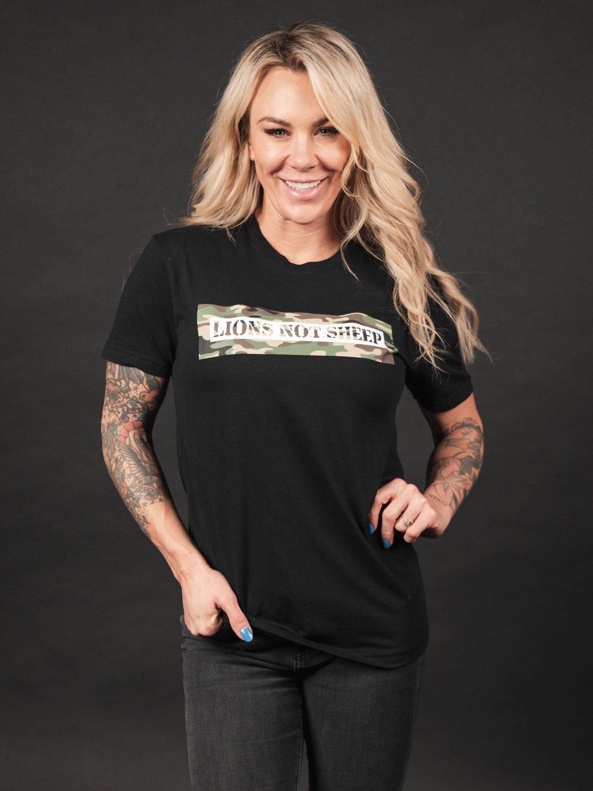 GUNNER 2.0 Womens Tee - Lions Not Sheep ®
