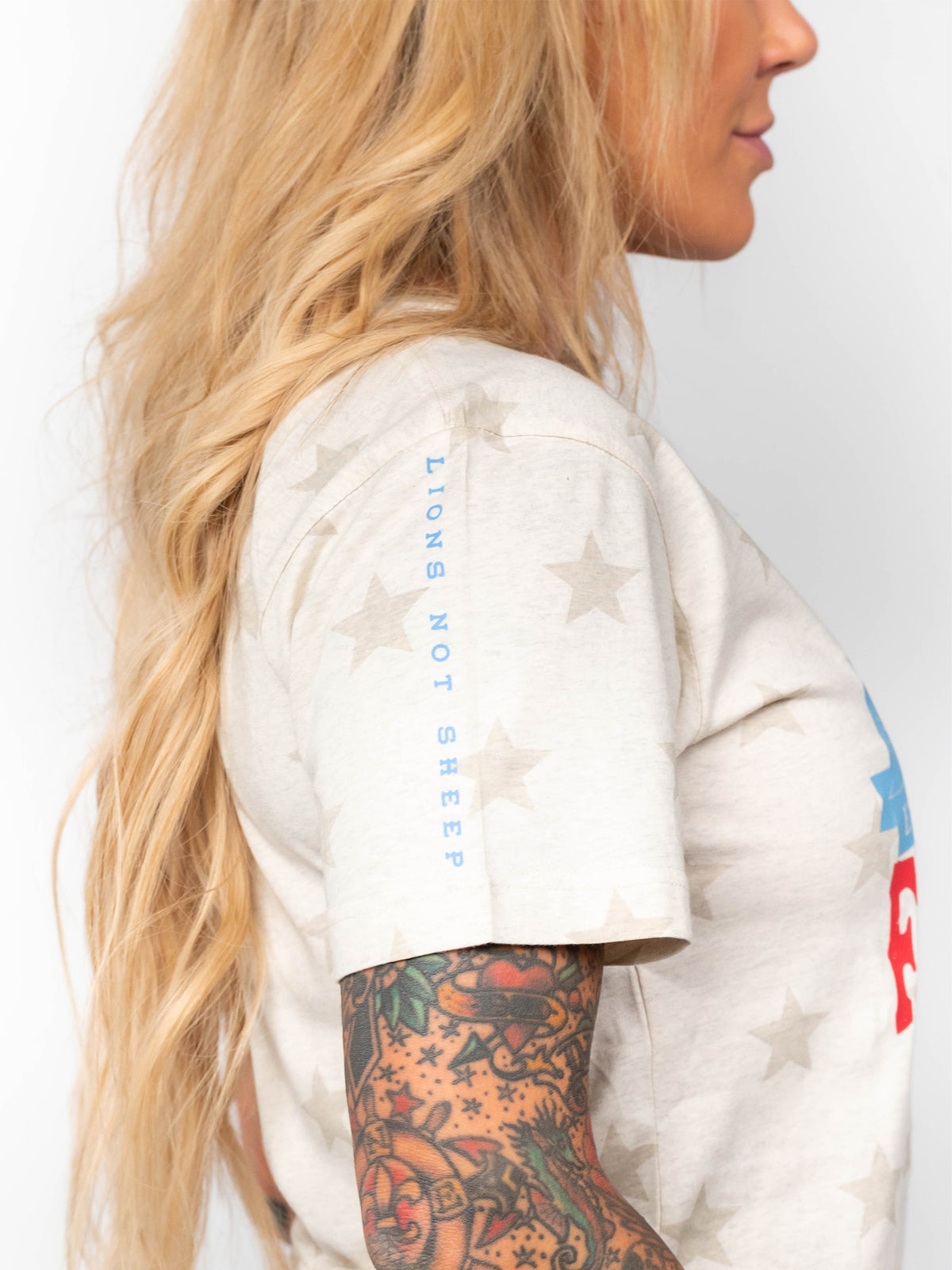 QUEEN WILD + FREE Tee - Lions Not Sheep ®