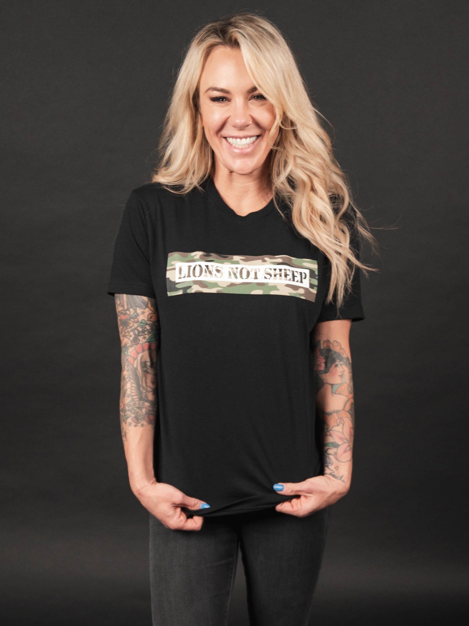 GUNNER 2.0 Womens Tee - Lions Not Sheep ®