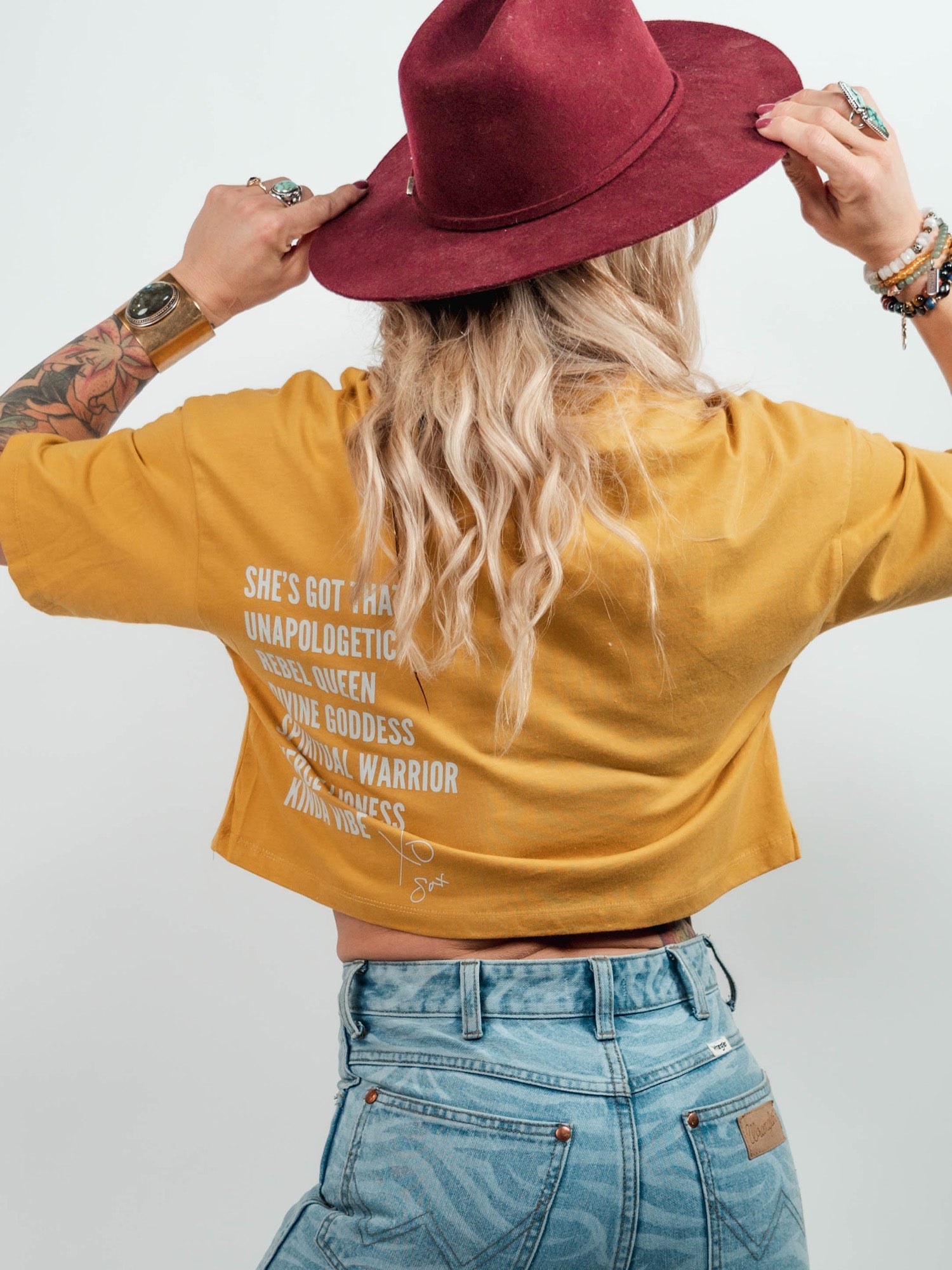 LURIA Stay Gold Crop Top - Lions Not Sheep ®